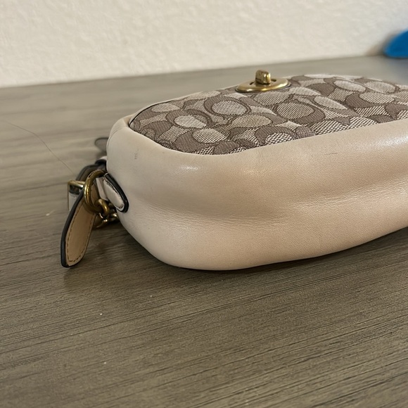 COACH Signature Jacquard Camera Bag Quilted Crossbody C5275 - Picture 9 of 12